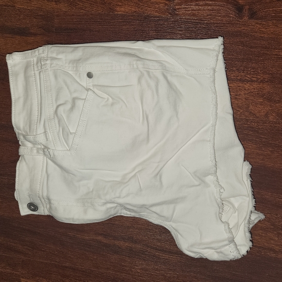 NWOT MID RISE SHORTIE SHORT - VINTAGE STRETCH WHITE Size 20 - Picture 8 of 8